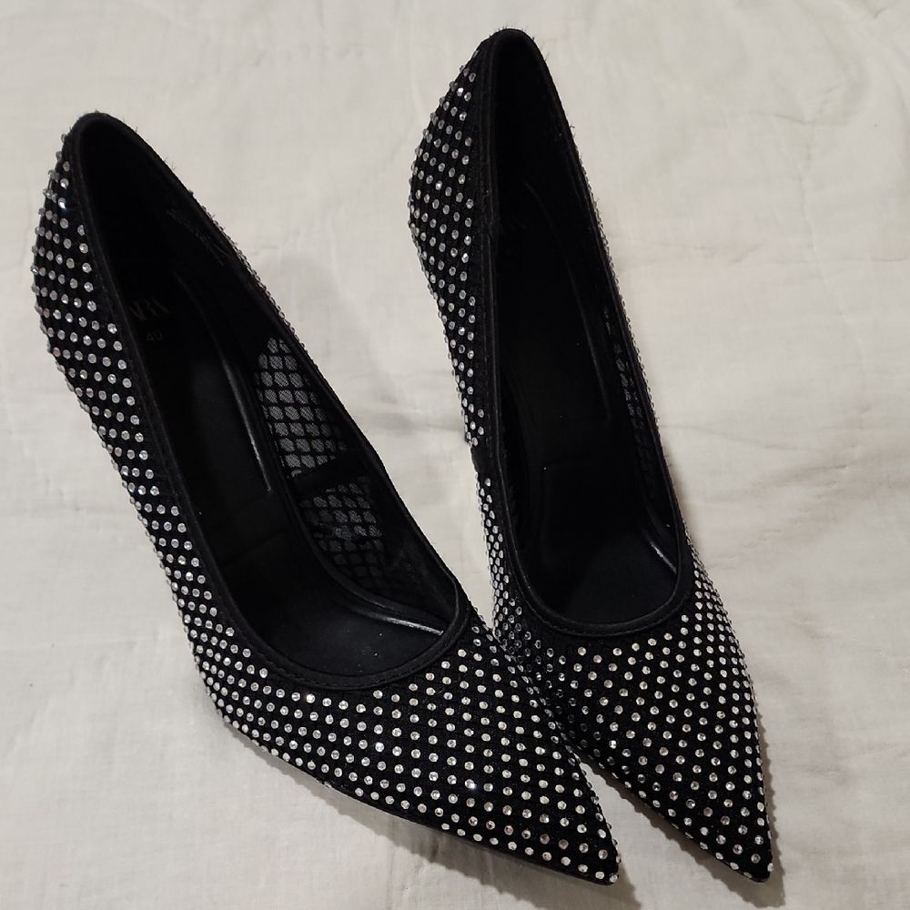 Zara Black and Silver Heels with Pointed Toe and Stiletto Heel